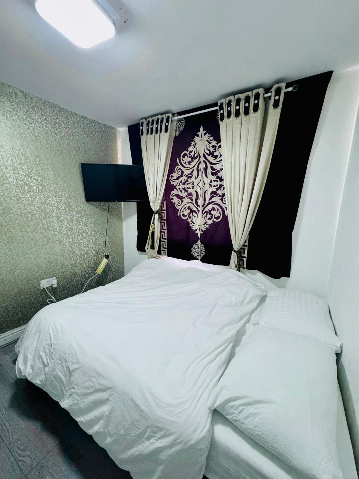 Unique Private Rooms Bolton Exterior foto